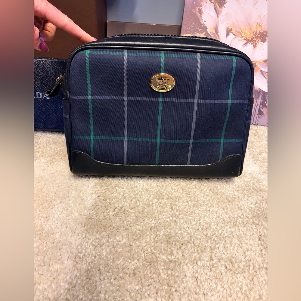 Burberrys Navy and Green Check Toiletry Bag